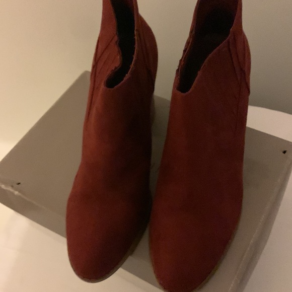 Rust suede western Bootie - Picture 4 of 6